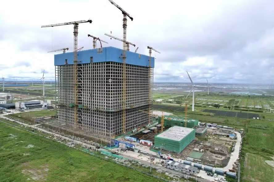 Torre de Gravidade na China: Armazenamento de Energia em Larga Escala