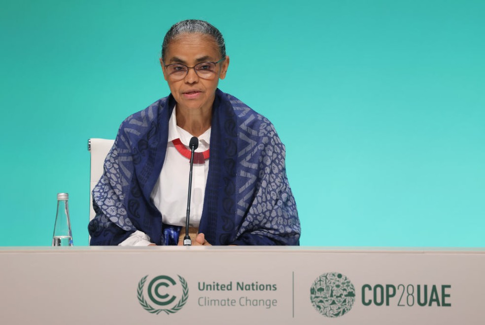 Marina Silva, Ministra do Meio Ambiente e Mudanças Climáticas do Brasil, fala à mídia no décimo primeiro dia da Conferência do Clima COP28 da UNFCCC. — Foto: GettyImages