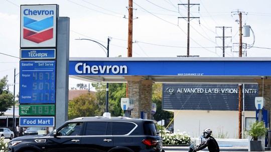 Relatório acusa gigante petroleira Chevron de promover greenwashing em sua agenda de ação climática 
