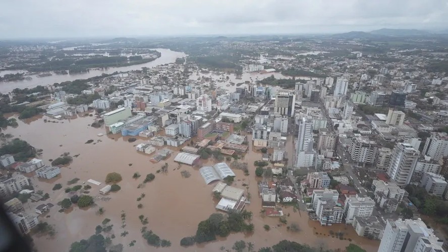 Cidades do Vale do Taquari ficaram debaixo d'água com passagem de ciclone