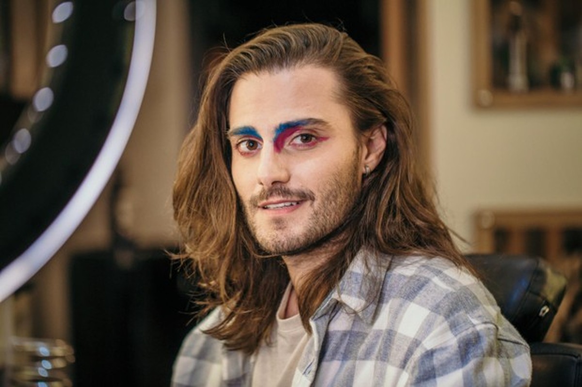 Fernando Torquatto cria makes sem crueldade para Hugo Bonemer