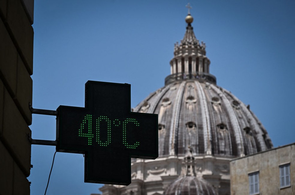 Roma é uma das muitas cidades europeias imersas em forte onda de calor nos últimos dias — Foto: Getty Images