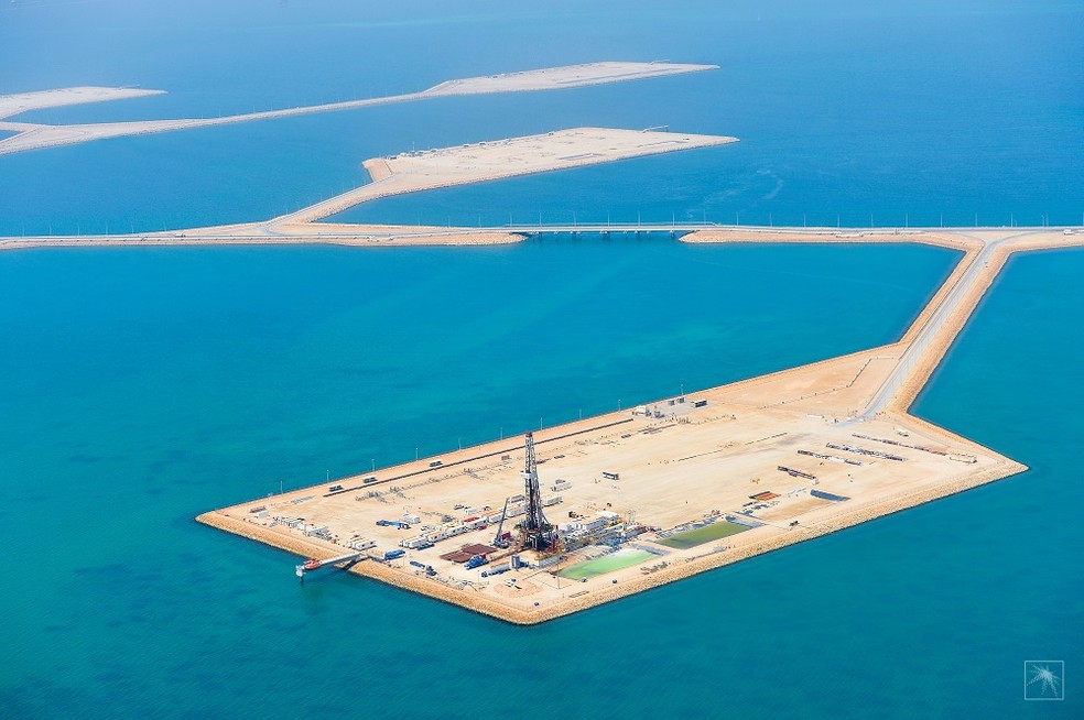 Exploração de petróleo pela Saudi Aramco no Campo de Manifa, na Arábia Saudita — Foto: Saudi Aramco / Divulgação