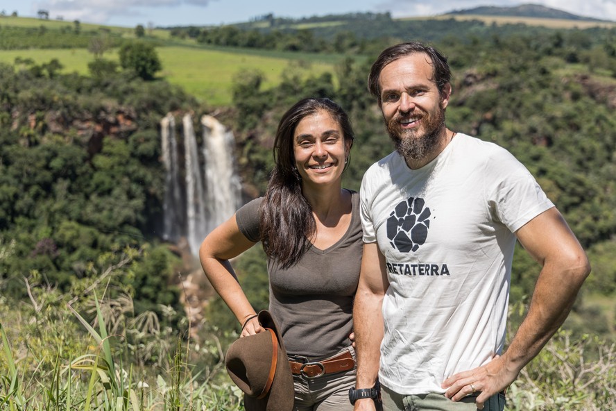 Paula Costa e Valter Ziantoni, a frente da Preta Terra