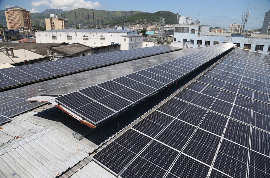 Energia solar em telhado do Rio
