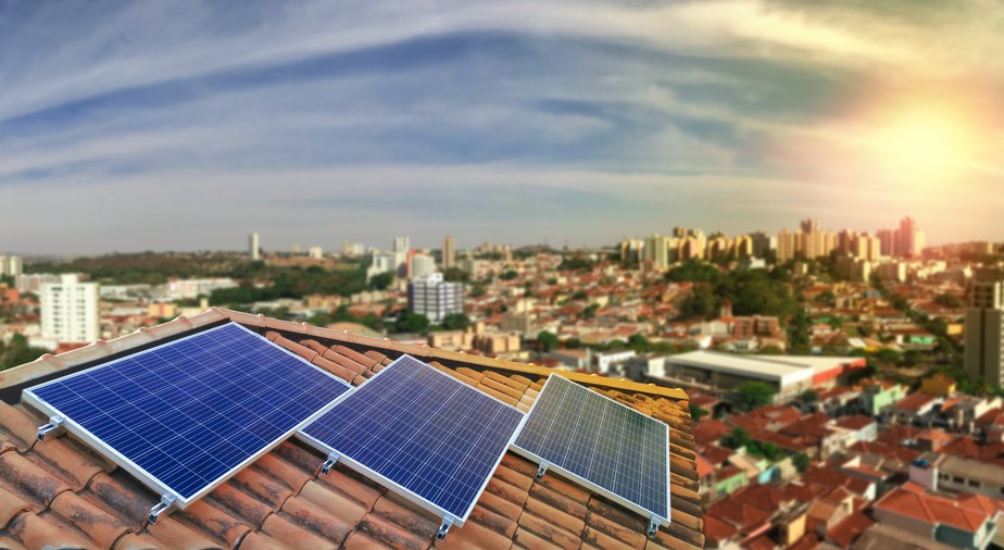 Energia solar: painel fotovoltaico em casa no Brasil