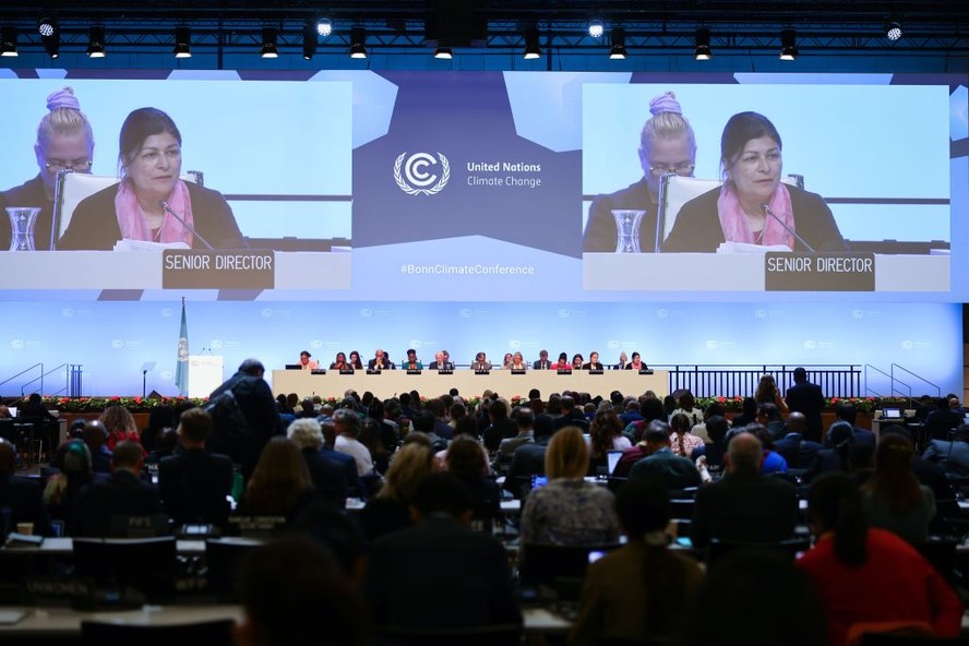 Visão geral da sessão de abertura da UNFCCC Bonn Climate Change Conference