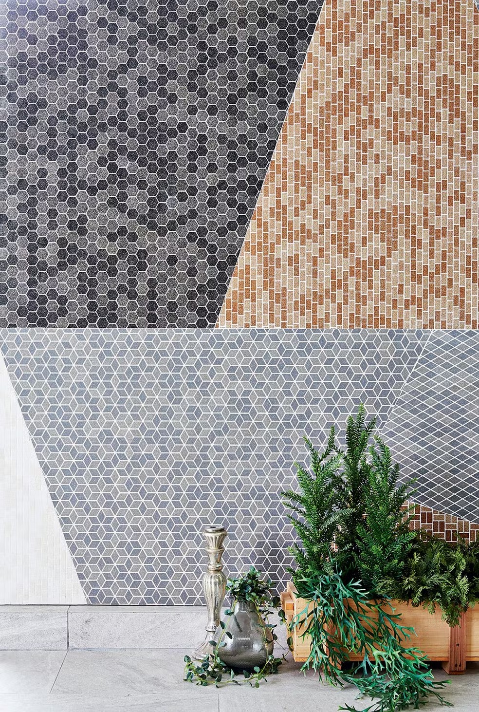 Revestimento no formato de mosaico, da empresa tailandesa Sonite Innovative Surfaces. — Foto: Divulgação