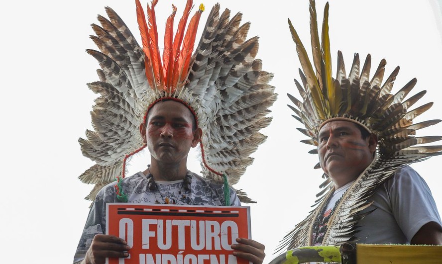 Indígenas em protesto contra Marco Temporal
