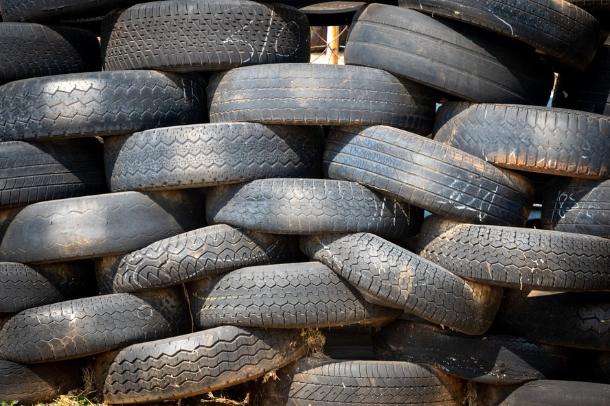 Programa de reciclagem da Enel dá início a coleta de pneus para descarte correto