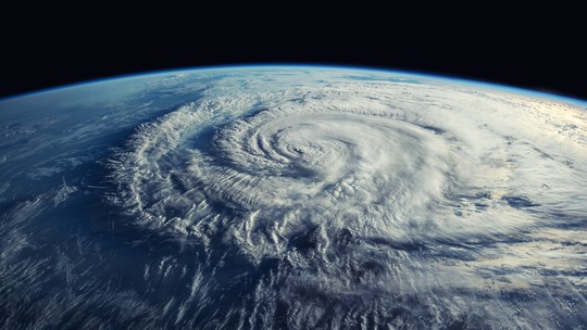 Meteorologistas dos EUA preveem temporada de furacões no Atlântico acima do normal em 2024