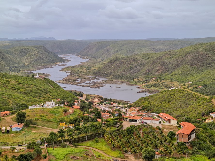 Cidade às margens do Rio São Francisco