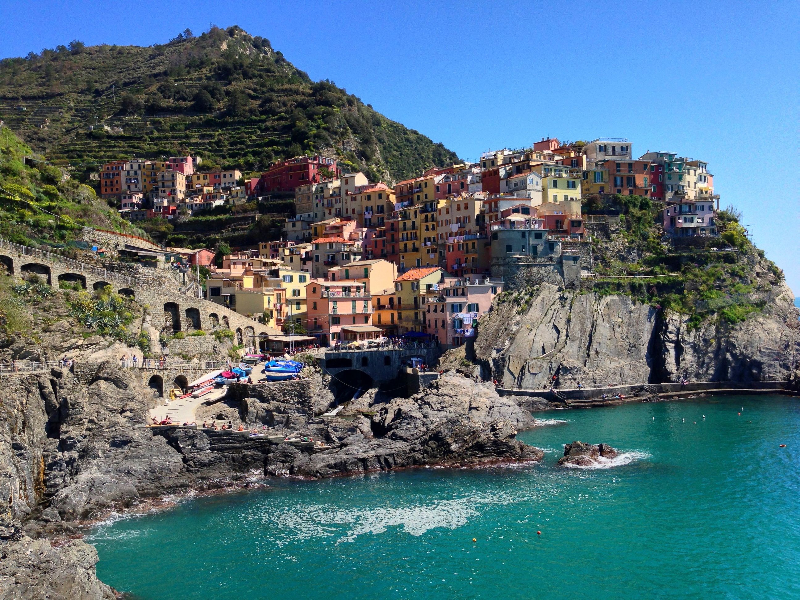 Cinque Terre, na Itália, pode ser atingida por ondas de até 13 metros no futuro, diz estudo