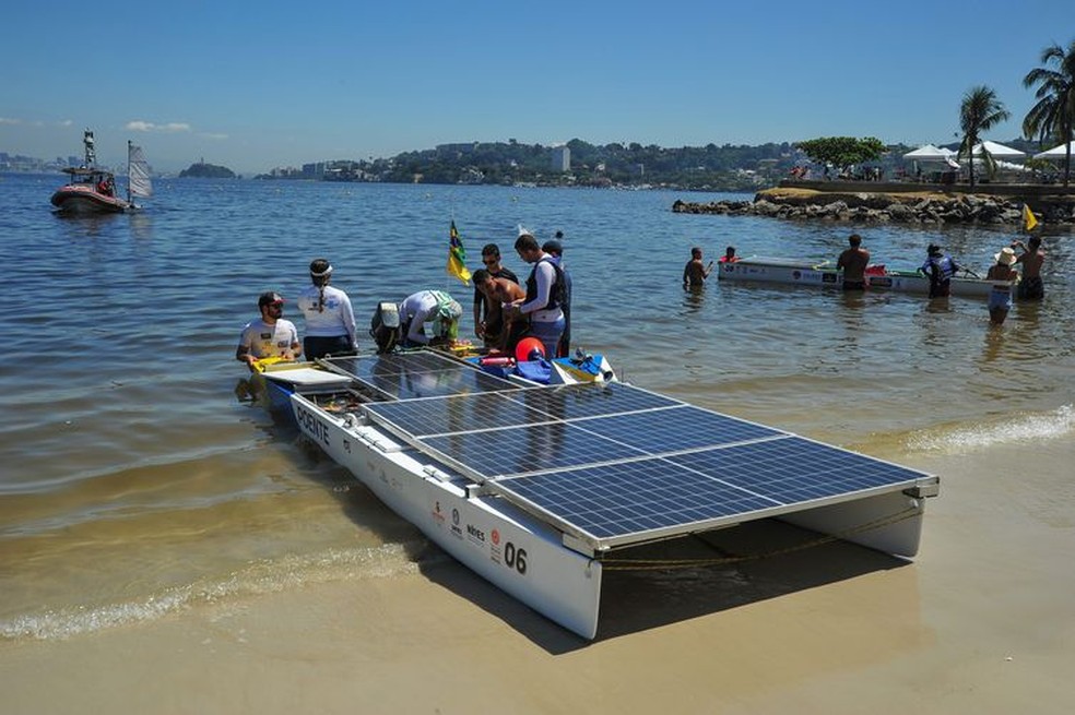 Desafio Solar Brasil, competição de barcos movidos à energia solar — Foto: Paulo Chaffim/Divulgação