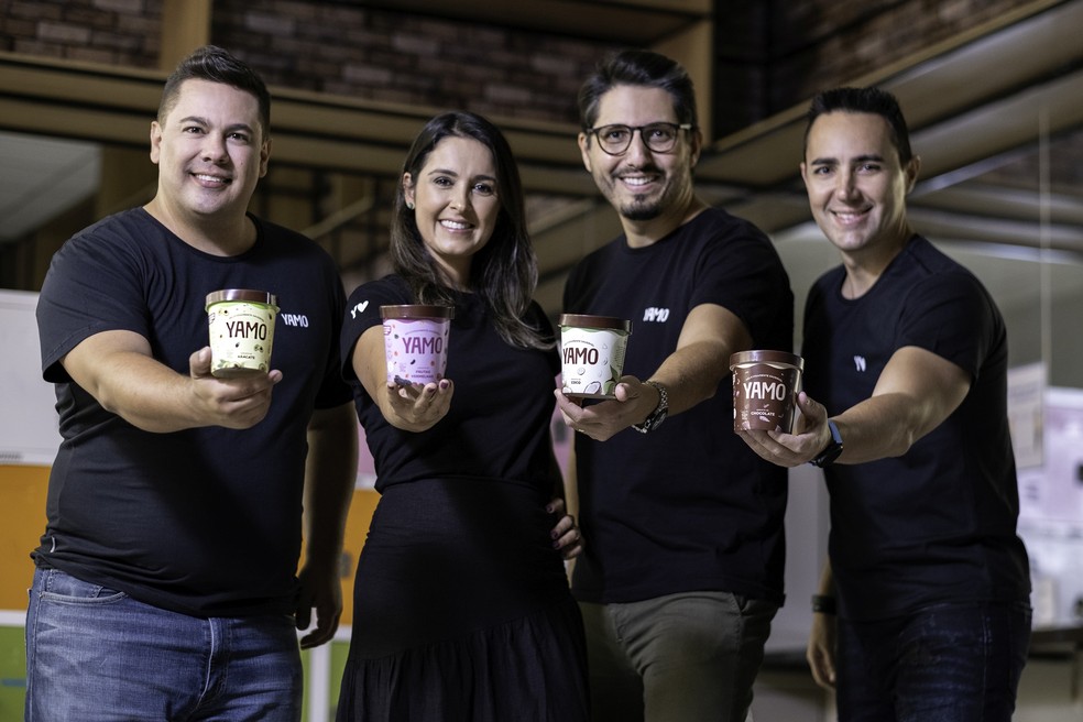 Sócios da foodtech Yamo: Cairo Carvalho, Paula Maximo, Fabio Neto e Ricardo Rocha.  — Foto: Divulgação
