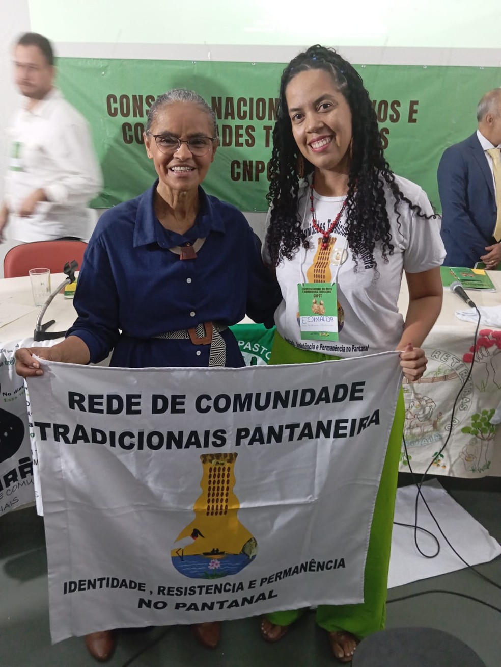 Edinalda Pereira do Nascimento e a ministra do MMA Marina Silva. — Foto: Divulgação