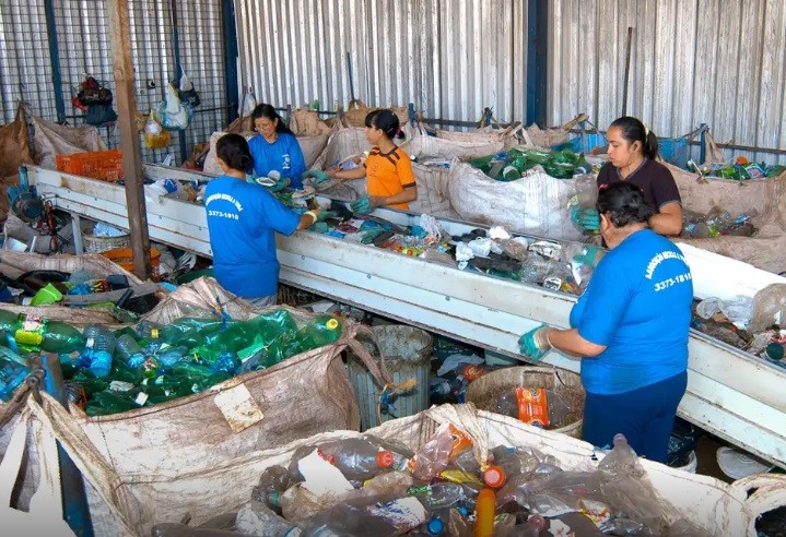plastico.jpg