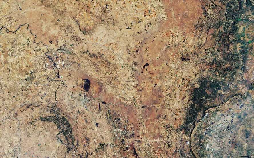 Cratera Vredefort, na África do Sul, vista do espaço.