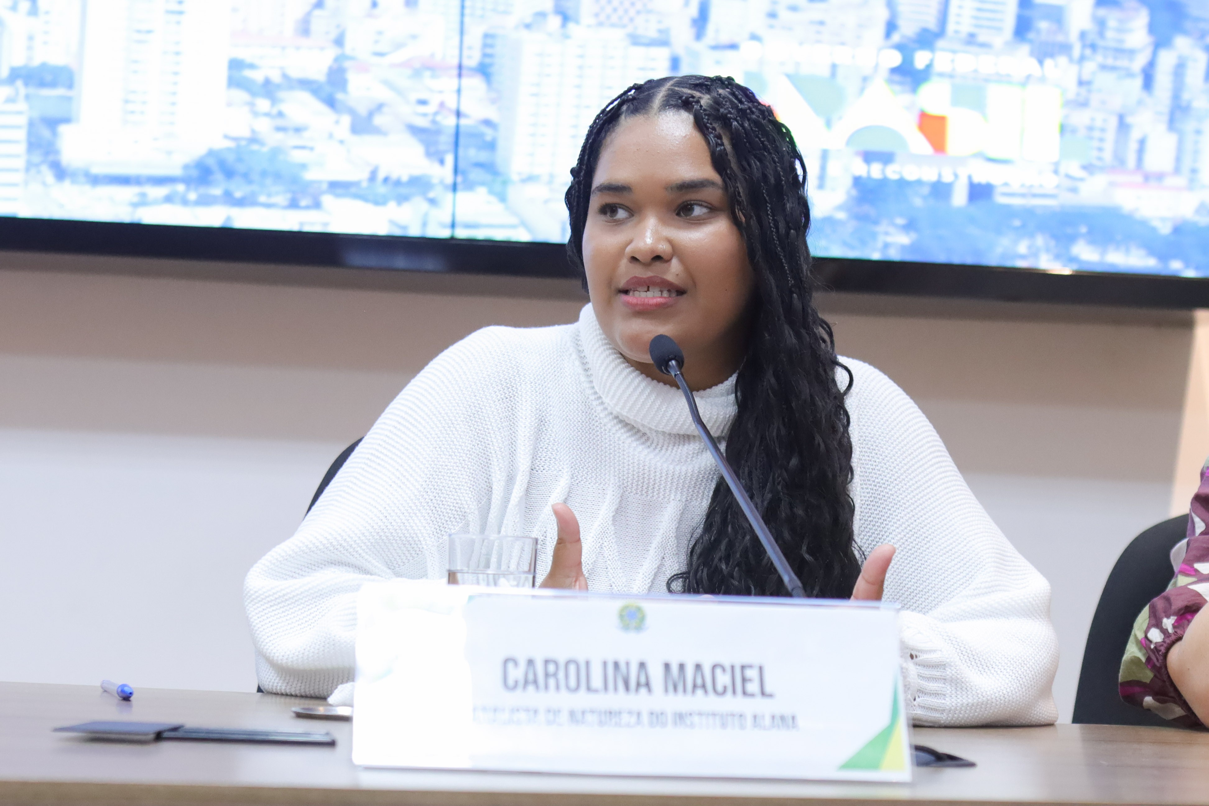 carolina-maciel-divulgacao-1-.jpg