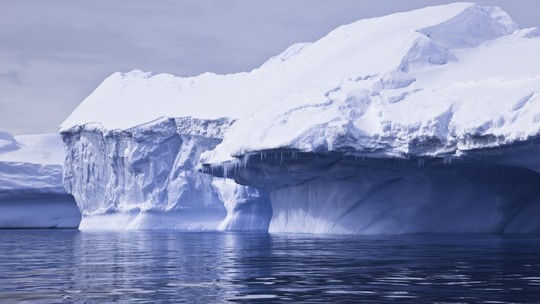 Onda de calor mais intensa já registrada aconteceu na Antártida, revela pesquisa