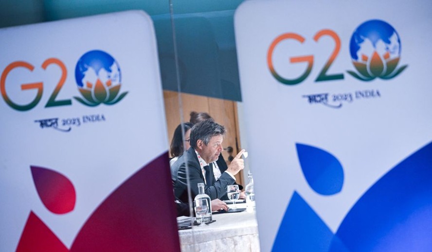 O vice-chanceler e ministro de Assuntos Econômicos e Proteção Climática da Alemanha manteve conversações bilaterais na reunião de ministros de energia no formato G20.