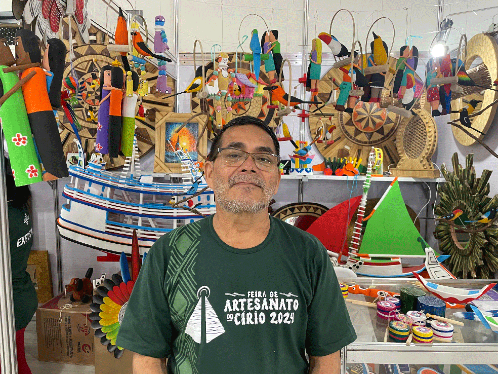 Artesão de Miriti, Ivan Leal. — Foto: Alice Martins